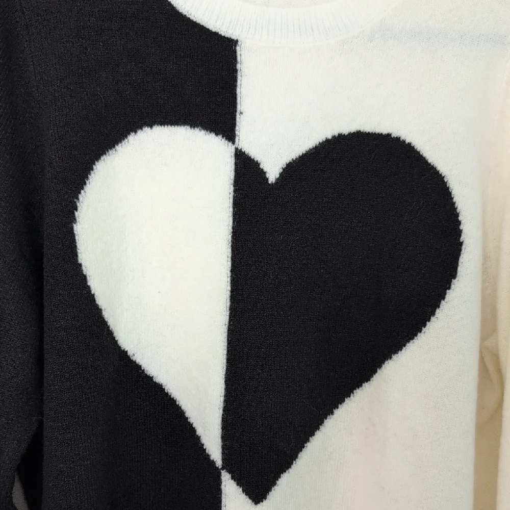 Reitmans Black and Cream Heart Sweater Size 2x - Picture 3 of 8